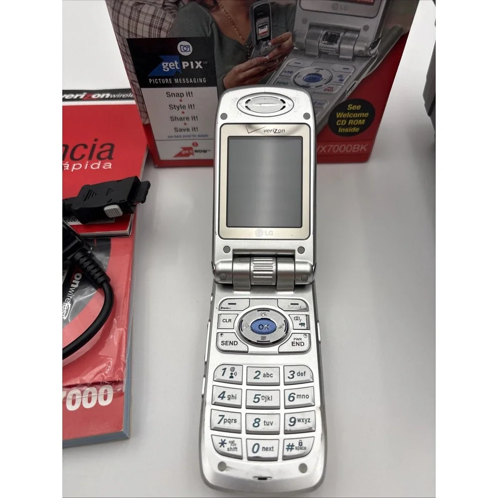 LG VX7000 Verizon Silver Flip Phone 1.3MP Camera Vintage Tested VX7000BK